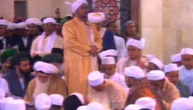 The President of Indonesia and 250,000 Attendees Attend Shaykh Hisham's Association at Istiqlal Mosque